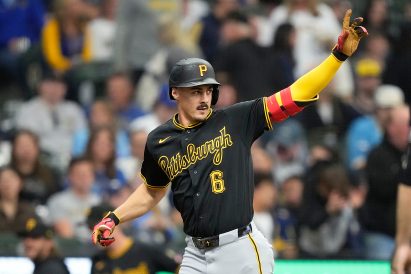 article image - Pirates Brewers Baseball